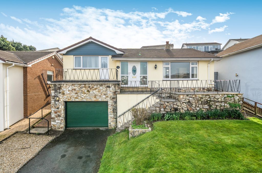 Property photo 1 of 23 Front