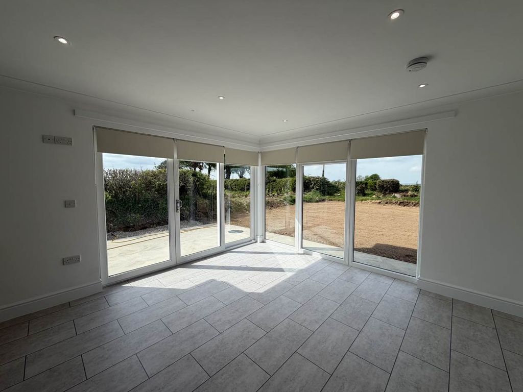Property photo 2 of 20 Img_1035