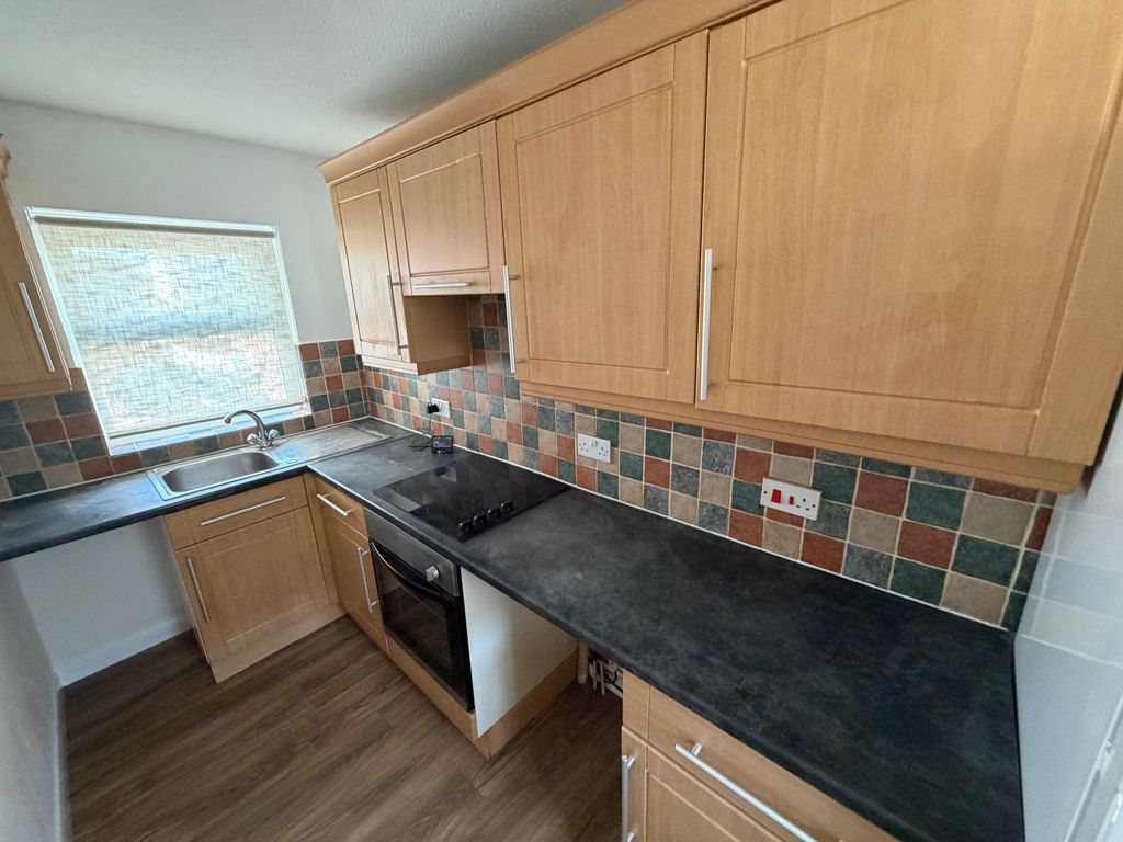 Property photo 3 of 9 Img_2560