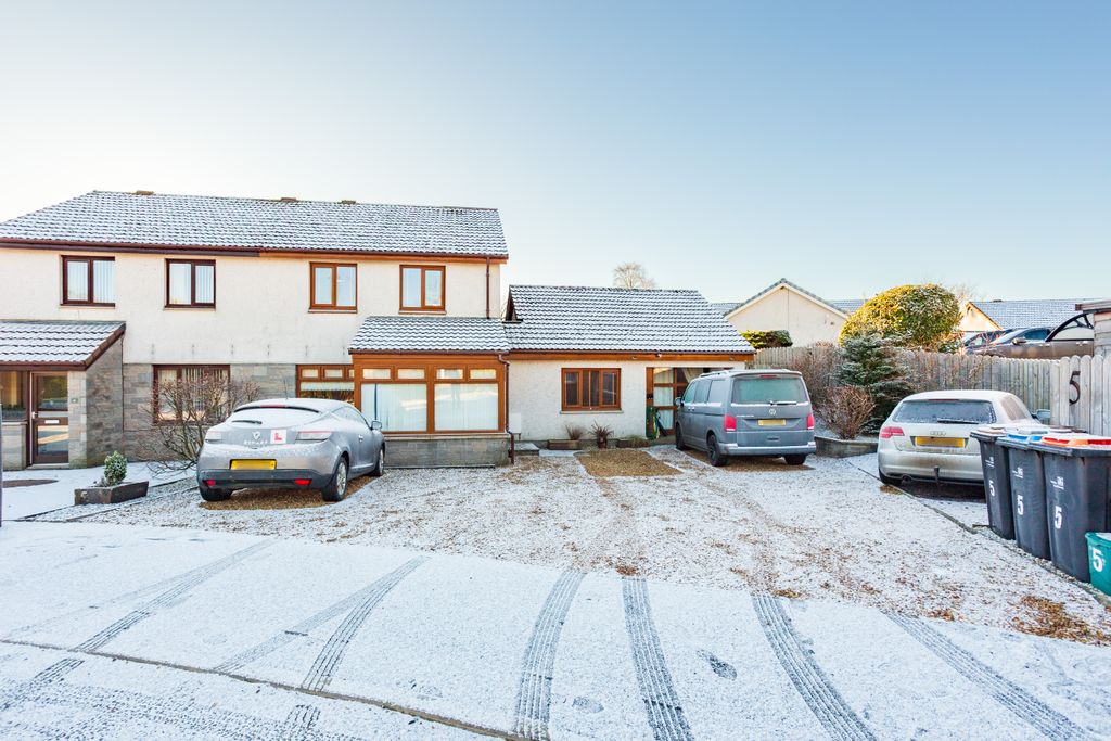 Property photo 1 of 39 Front View