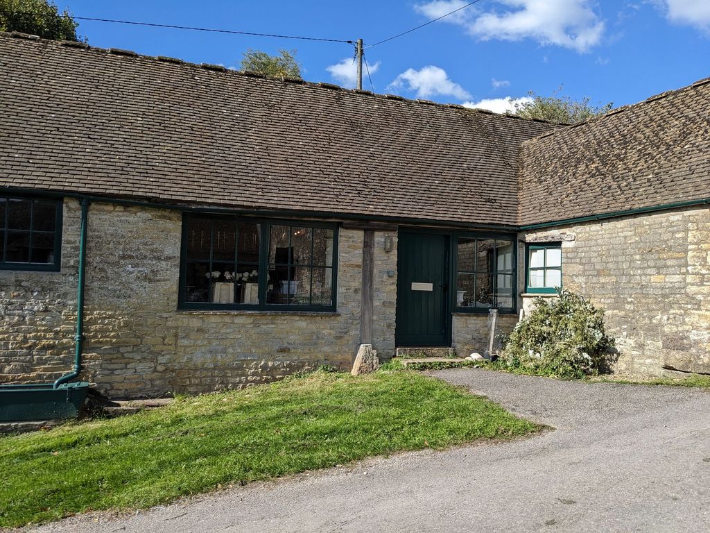 Property photo 1 of 3