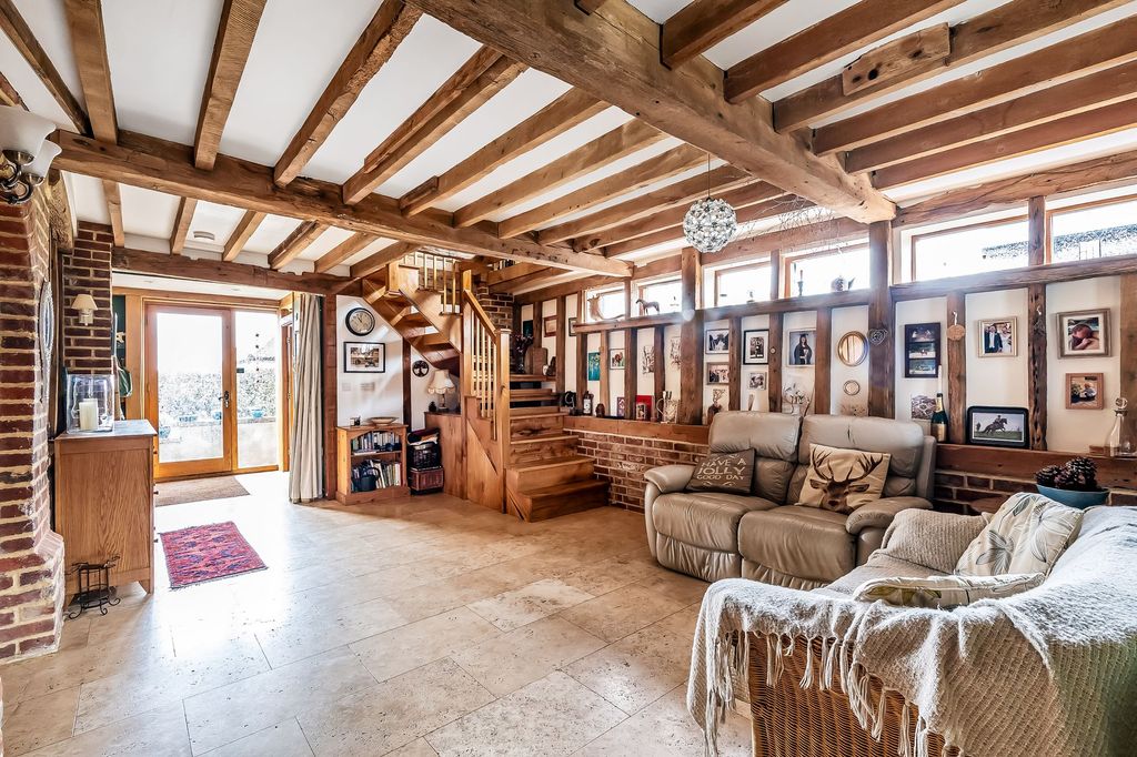 Property photo 3 of 26