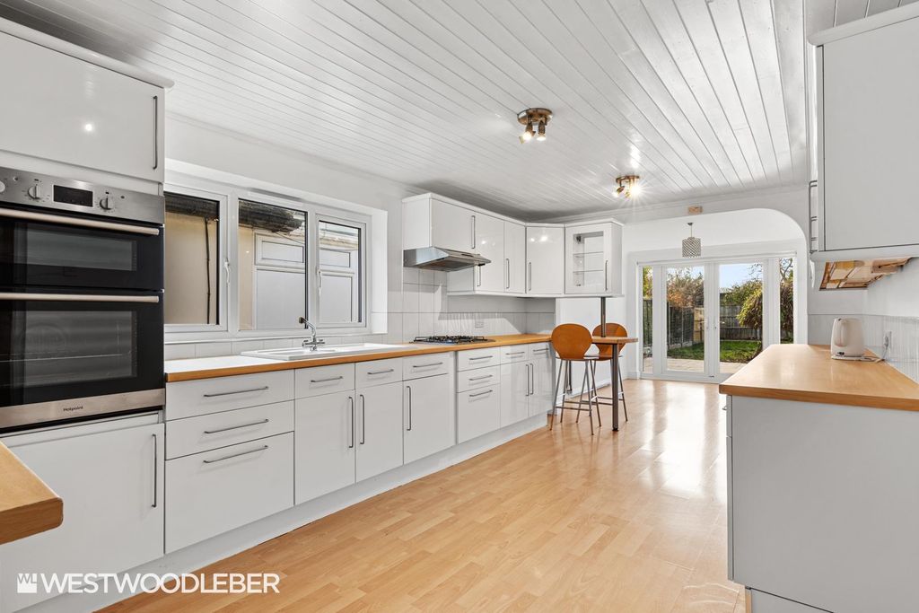 Property photo 2 of 29 Highwychroad_15.Jpg