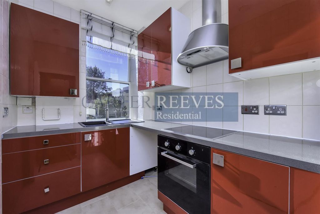 Property photo 1 of 8 Spacephoto-4.Jpg