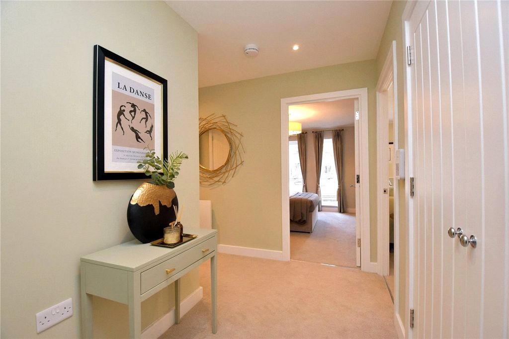 Property photo 3 of 9 Picture No. 15