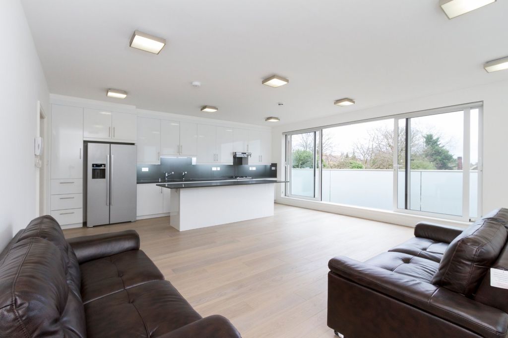 Property photo 2 of 6 Picture No. 06