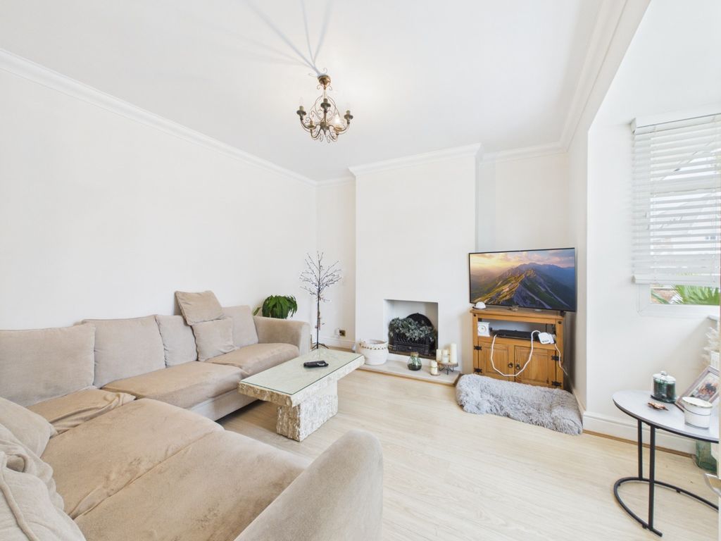 Property photo 3 of 23 5146763