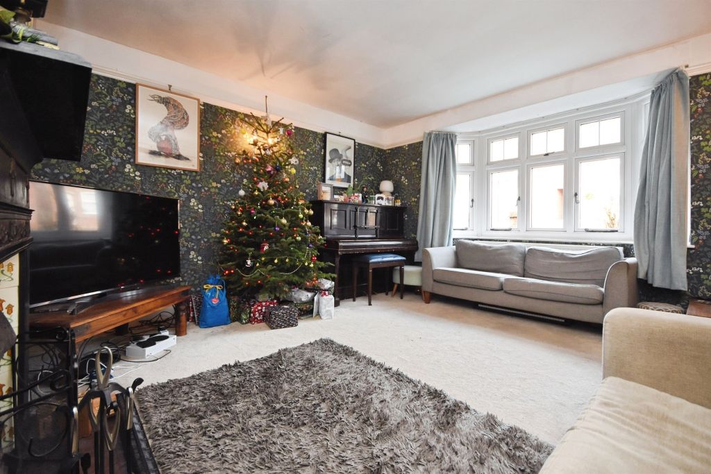 Property photo 2 of 19