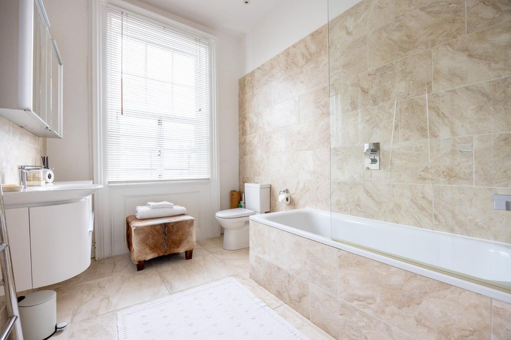 Additional image 12 of 3 bed flat for saleMontpellier Spa Road, Cheltenham, Gloucestershire GL50