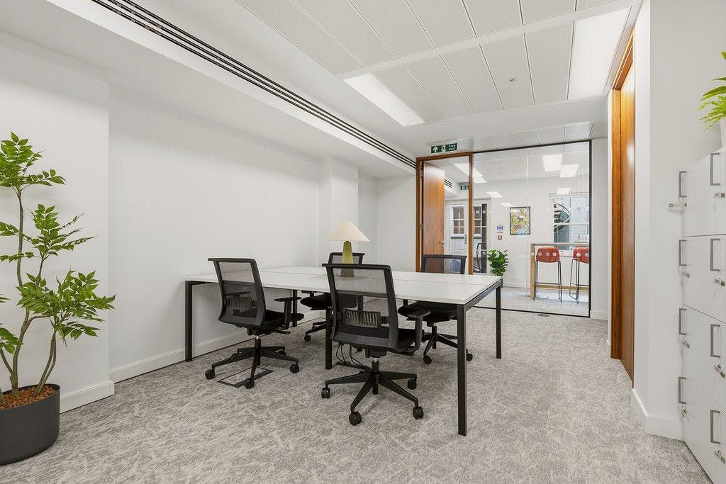 Property photo 3 of 17 Doverstreet32,3Rdfloor-5.Jpg