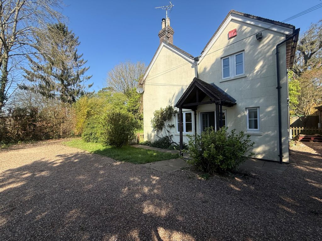 Property photo 1 of 15 Photo 12