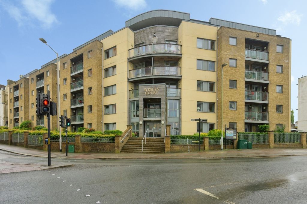 Property photo 1 of 19 Pbox-Img.Jpg