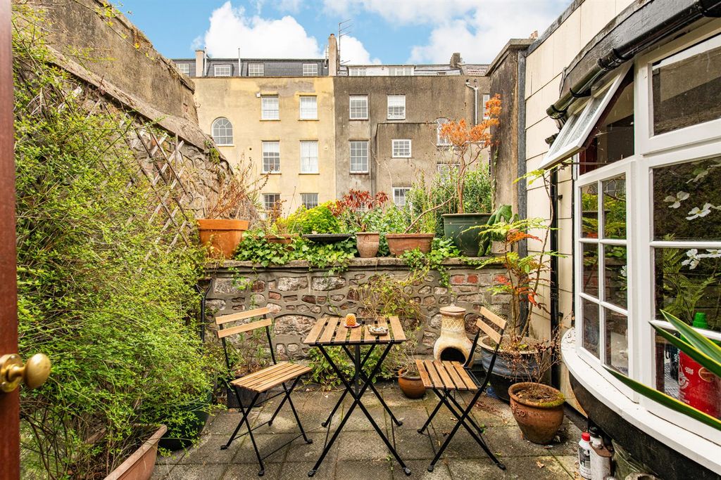 Property photo 2 of 15 Terrace.Jpg