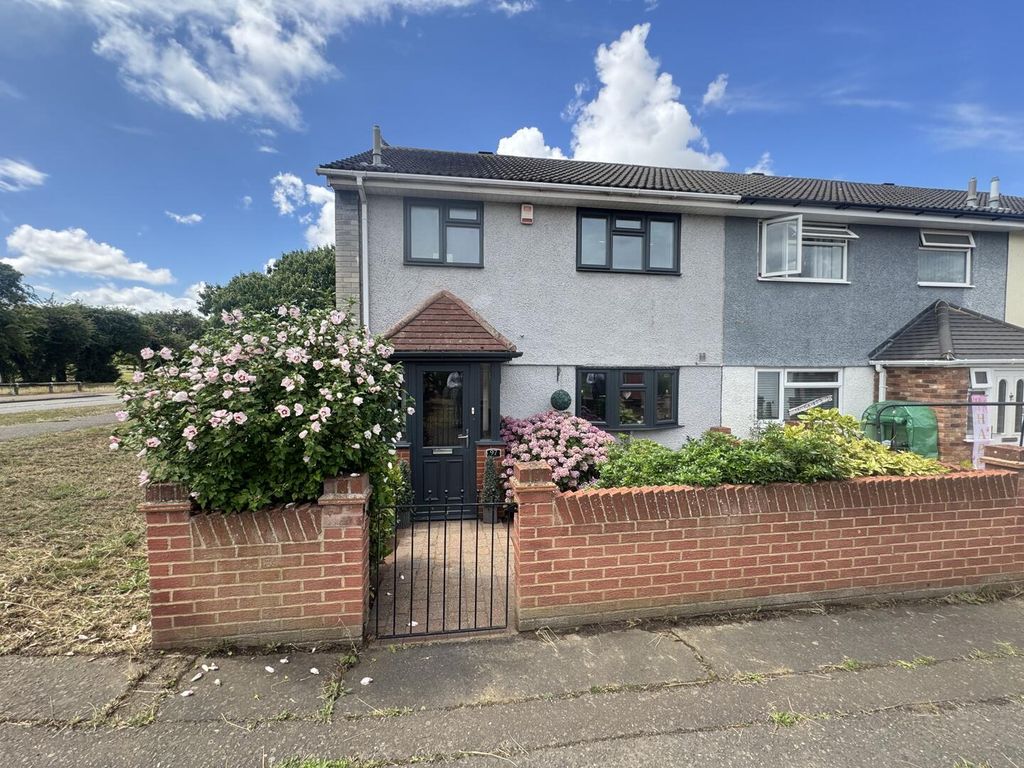 Property photo 1 of 42