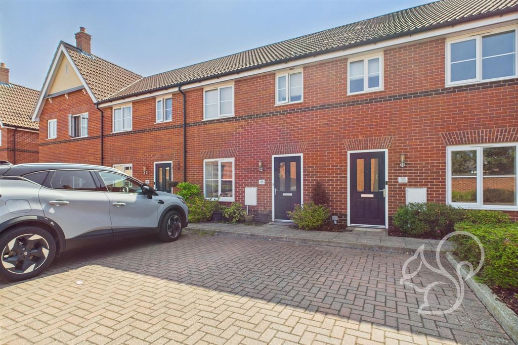 Property photo 3 of 18 Front