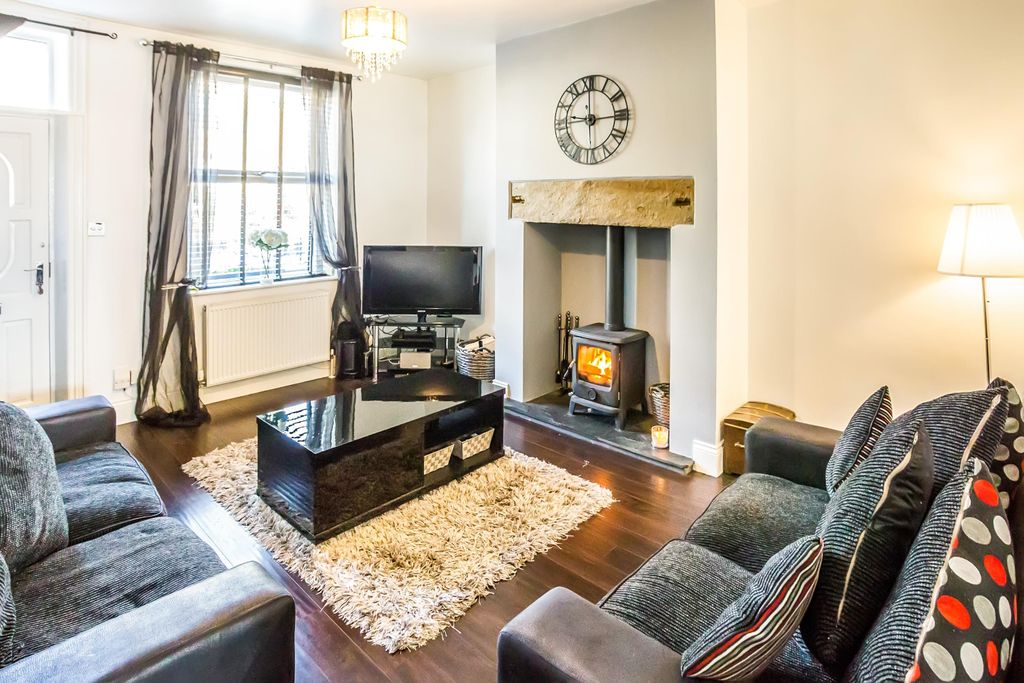 Property photo 2 of 13 Image