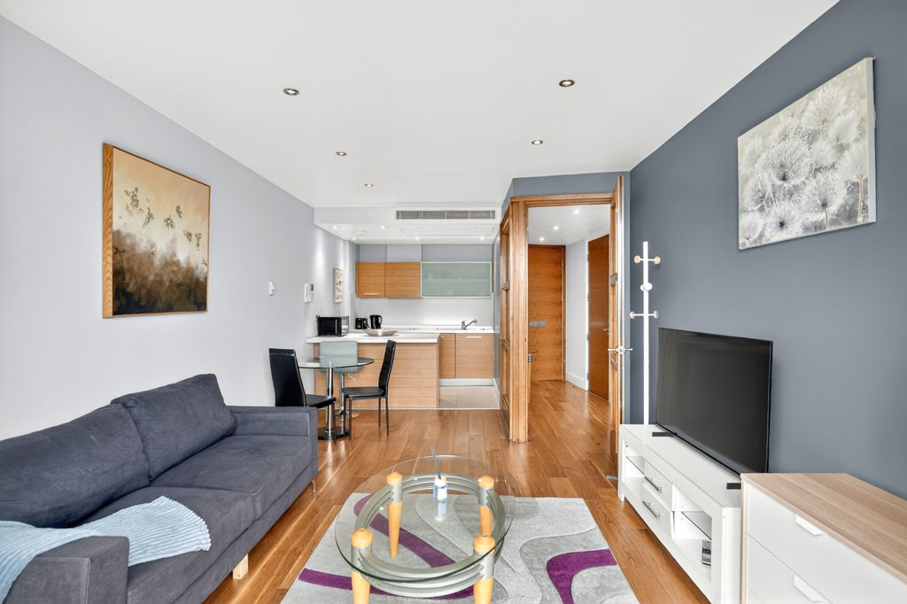 Property photo 2 of 14 Living Room