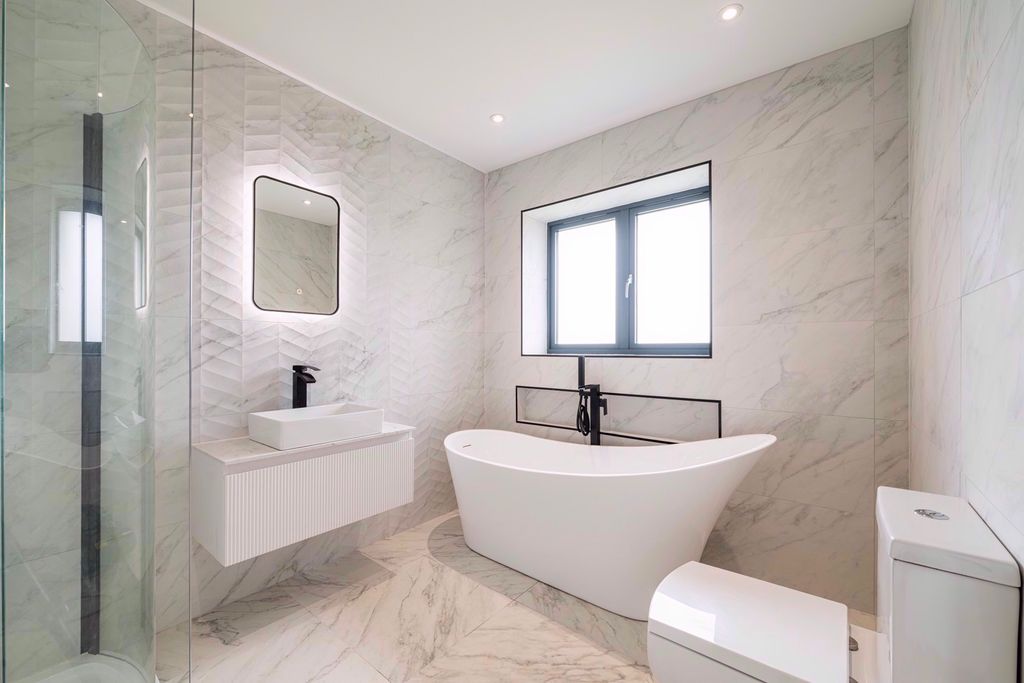 Property photo 3 of 46