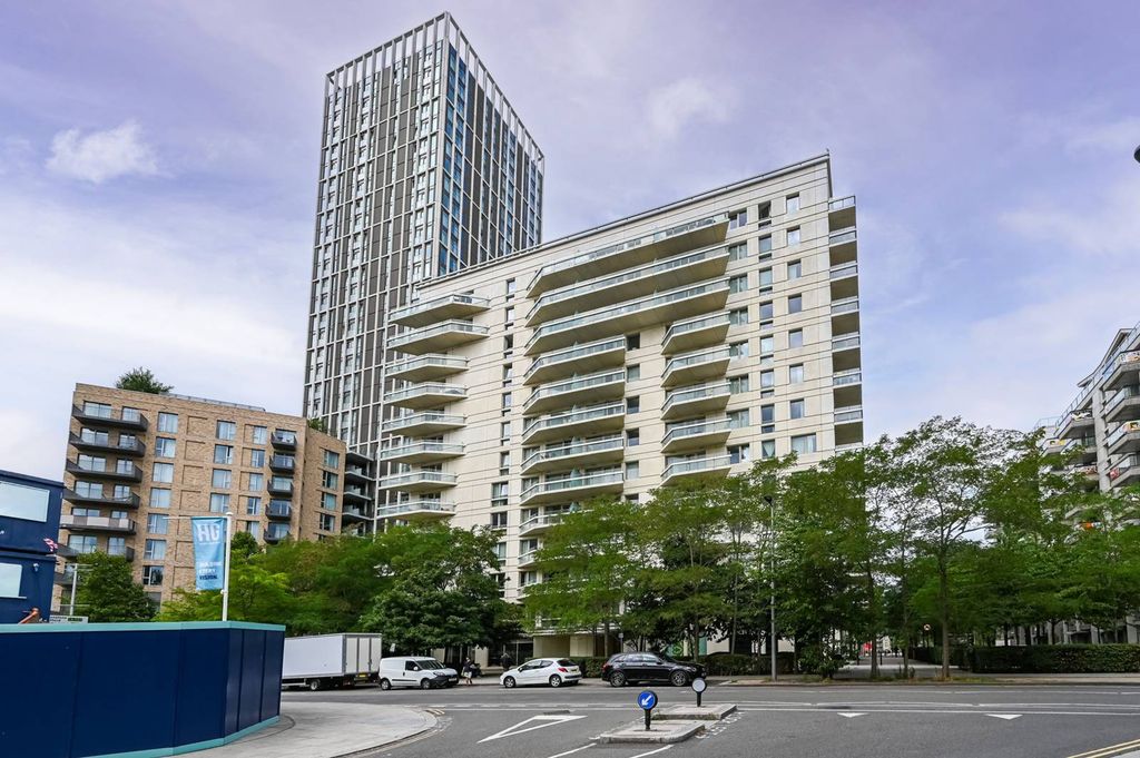 Property photo 2 of 12