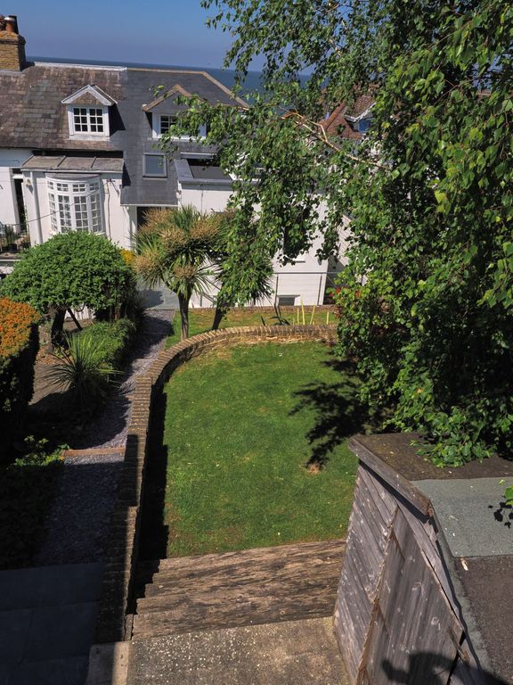 Property photo 1 of 25