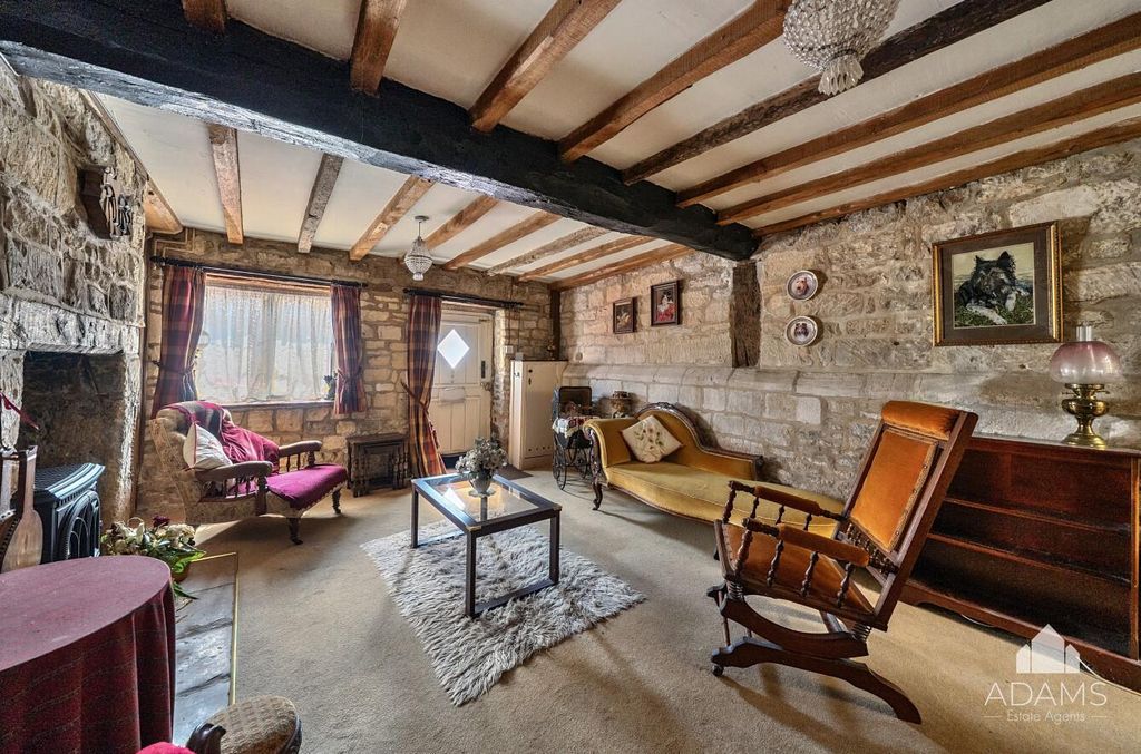 Property photo 3 of 17 Sitting Room