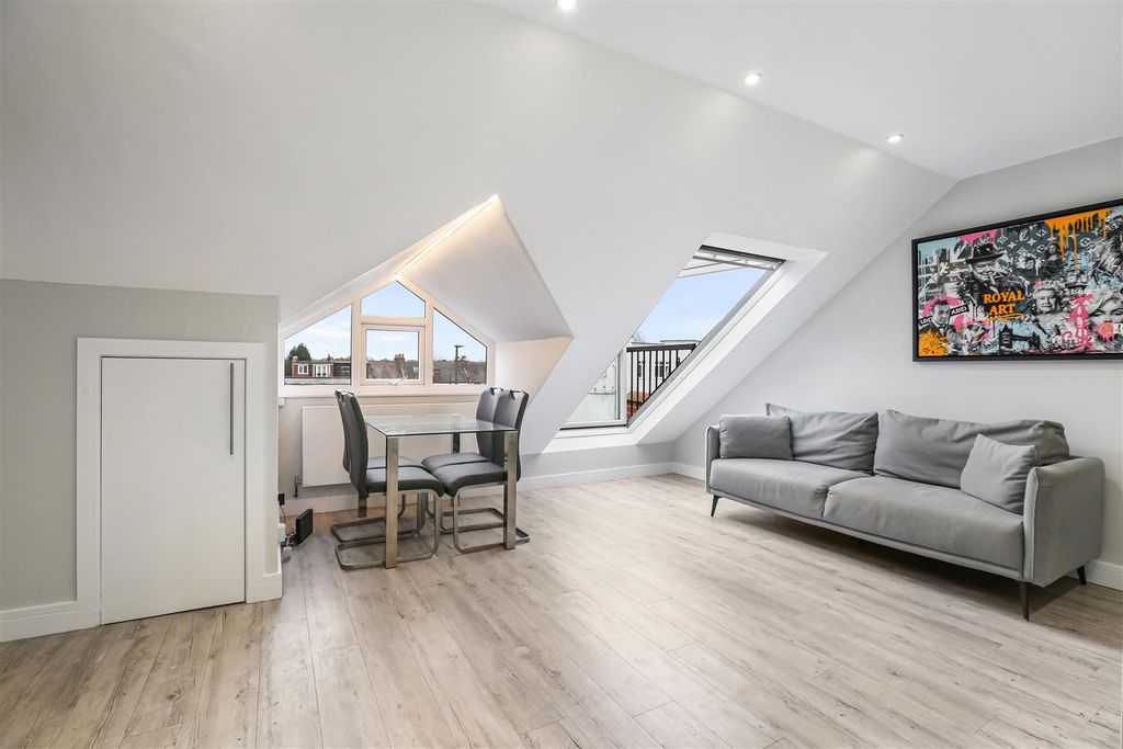 Property photo 3 of 13 Ach_5377-Edit.Jpg