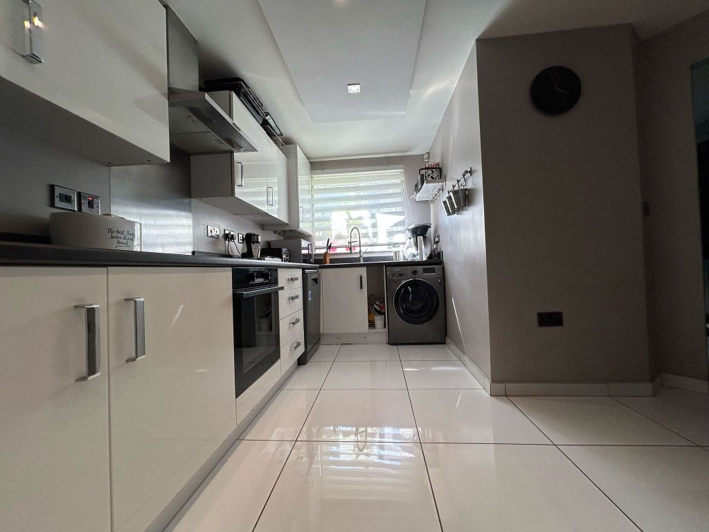 Property photo 3 of 23 Zdjecie Whatsapp 2025-06-23 O 17.24.40_c5Bbbcaa