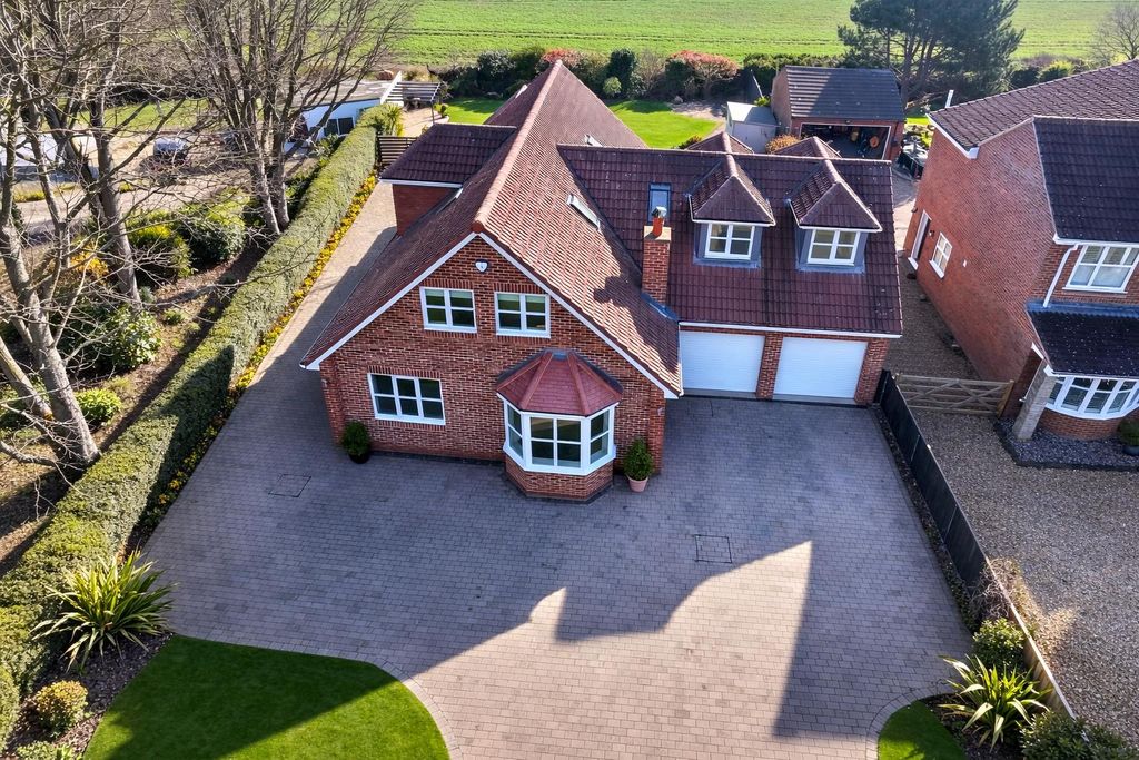 Property photo 1 of 47