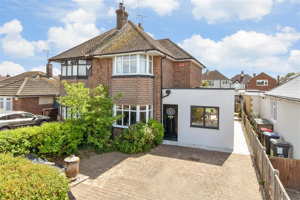 Property photo 1 of 19 External (Web)