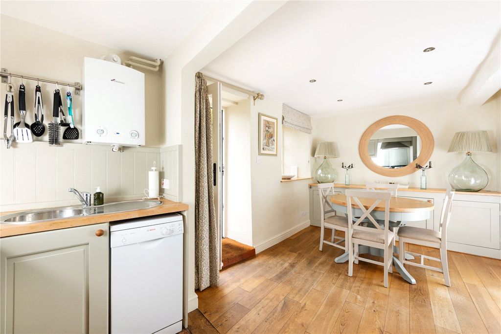 Property photo 3 of 15 Church Farm Cottage