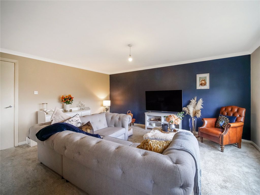 Property photo 3 of 21 Picture No. 07