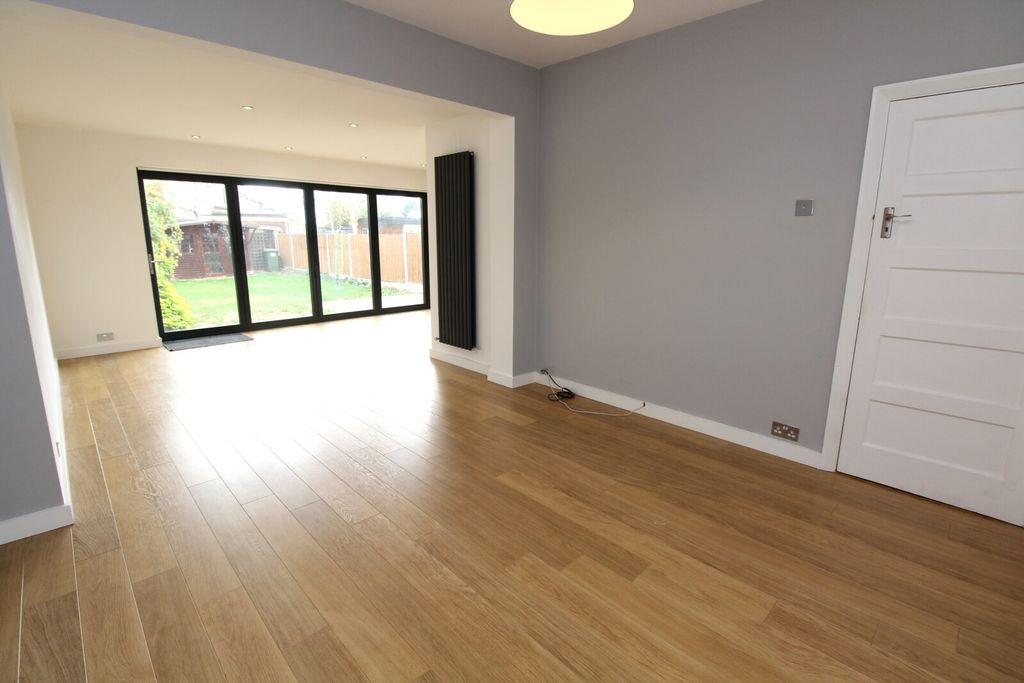 Property photo 2 of 13 Lounge View 1