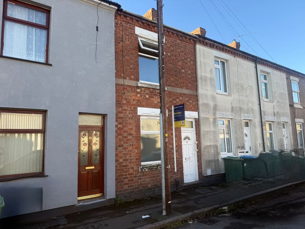 Property photo 1 of 18