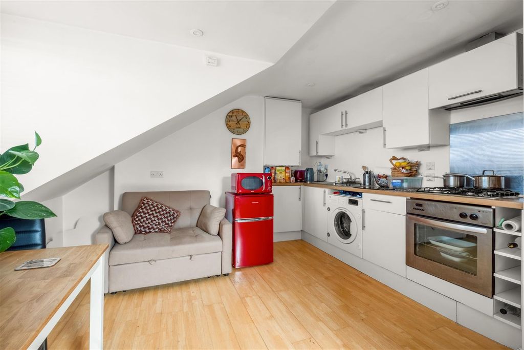 Property photo 3 of 12 F4, 46 Denmark Villas-2.Jpg