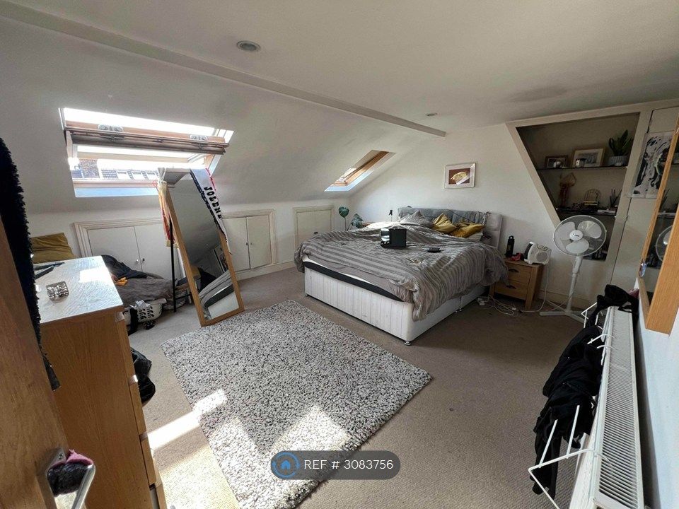 Property photo 3 of 6