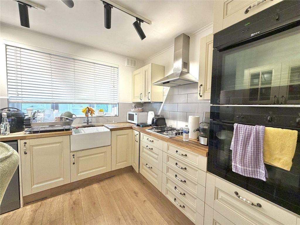 Property photo 3 of 11 Picture No. 09