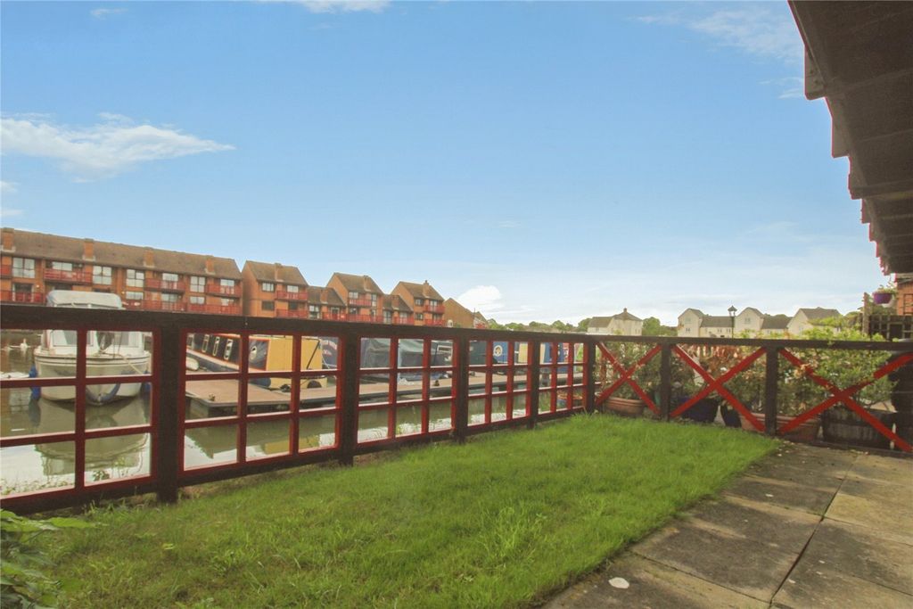 Property photo 2 of 15 Picture No. 02