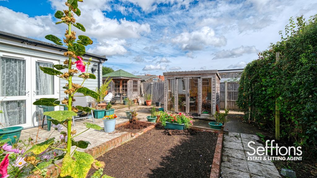 Property photo 2 of 12 Dscf5071_25