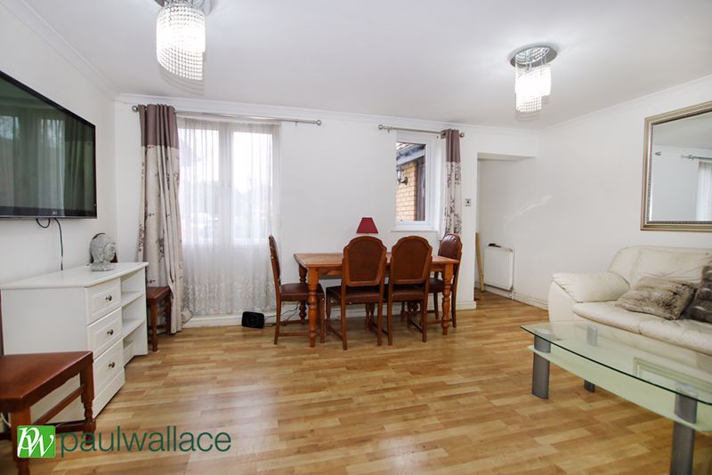 Property photo 2 of 7 Lounge