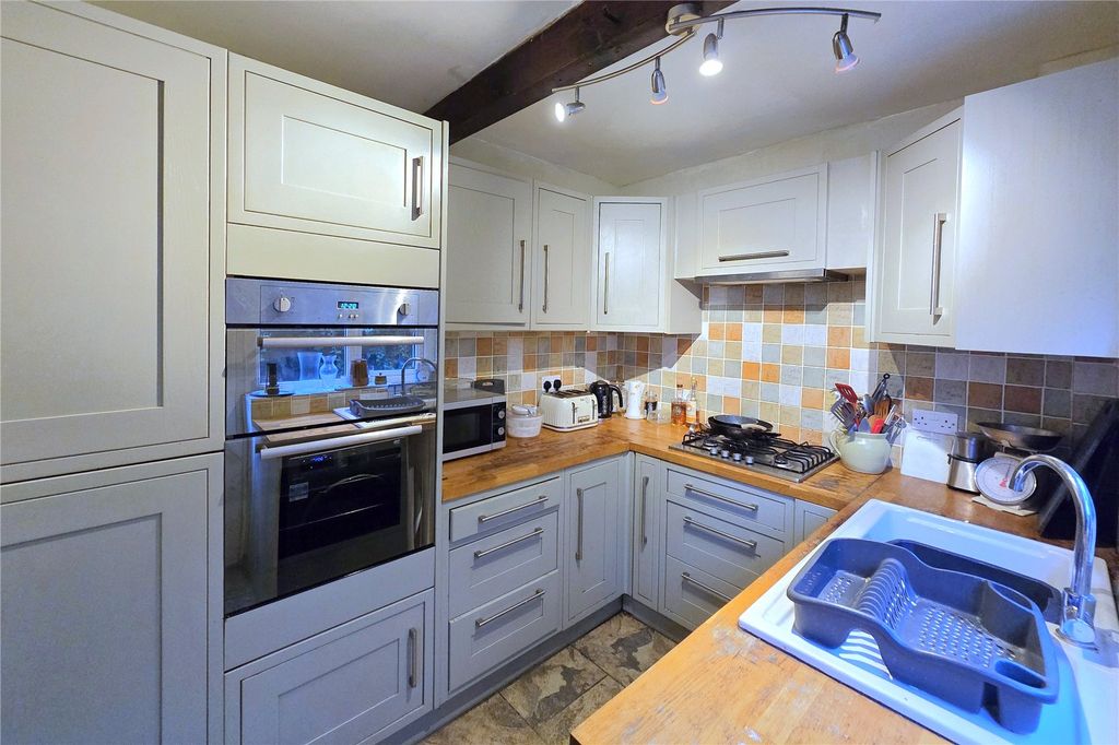 Property photo 2 of 22 Picture No. 09