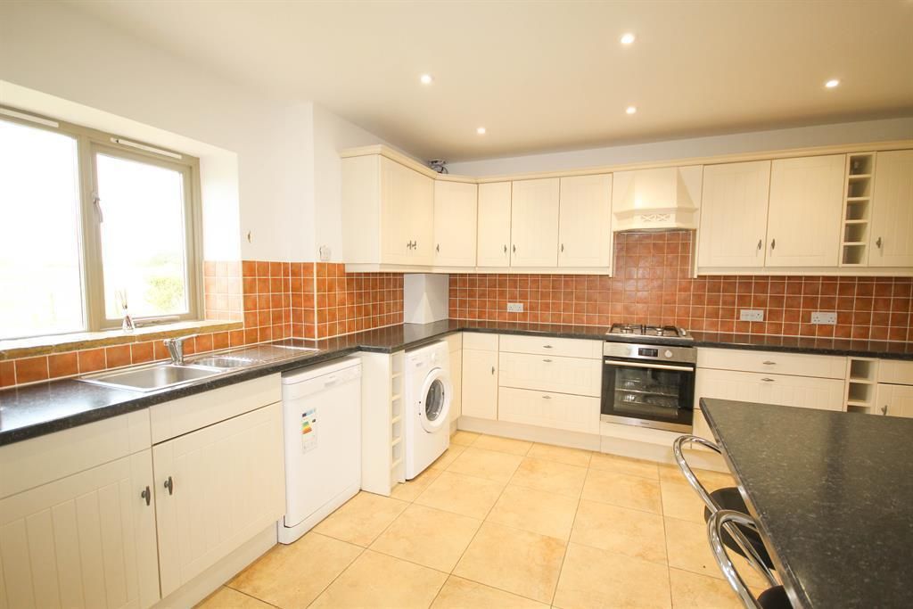 Property photo 2 of 17 3B613c016cc1d3Bda28B214Be137F592.Jpg