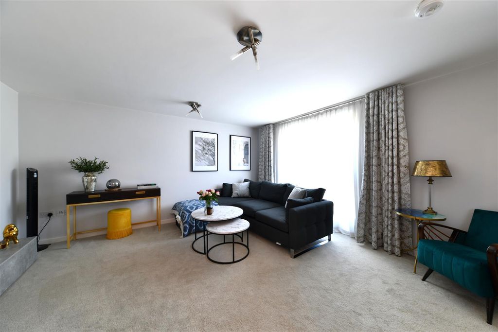 Property photo 3 of 21 Dsc_5257.Jpg