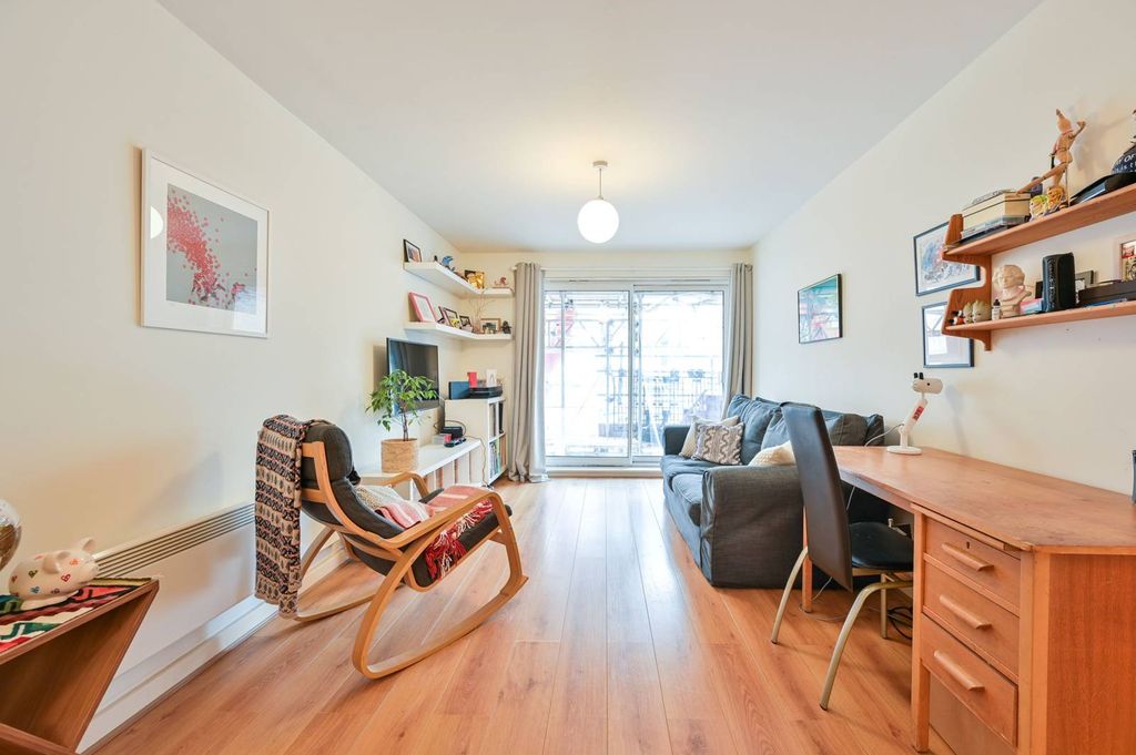 Property photo 2 of 7