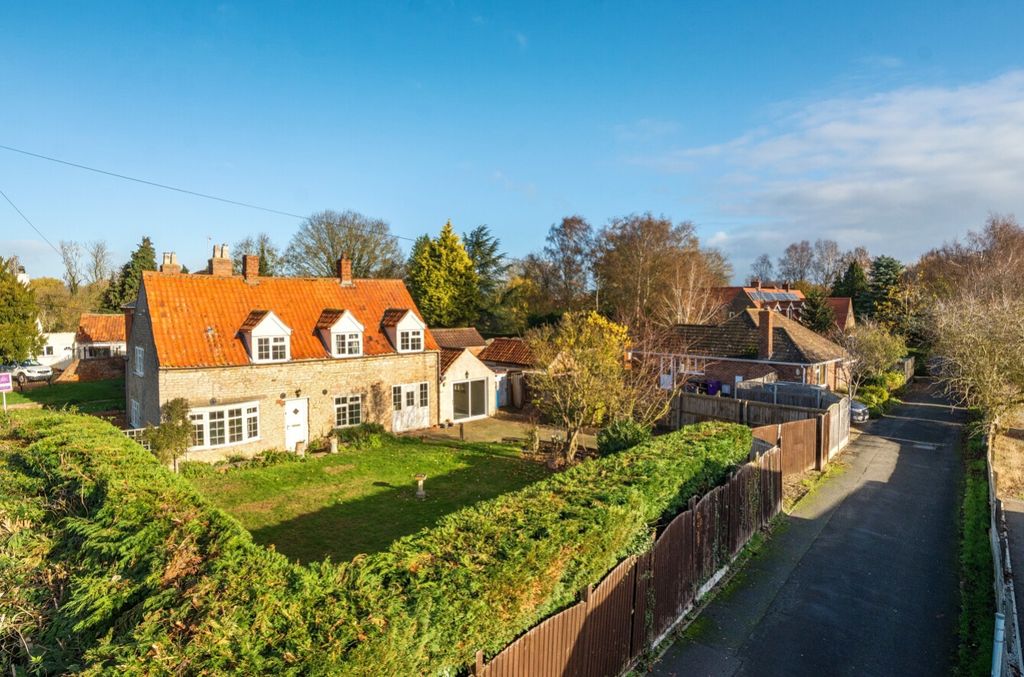 Property photo 1 of 26 -691c3c8B9381F-l-1382734-5-691B57A54d7d7-Arw