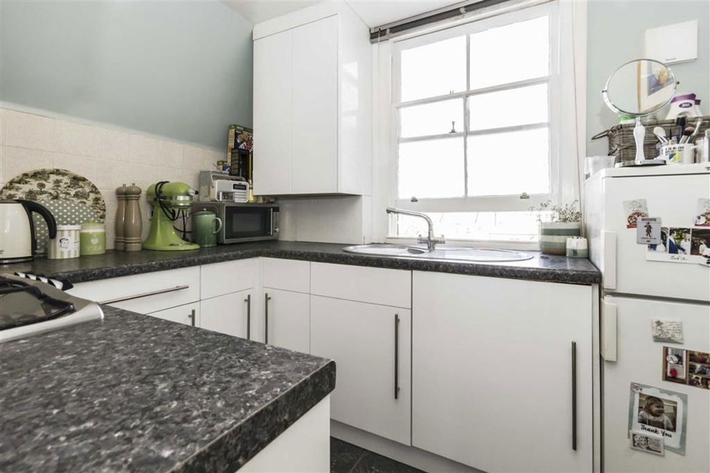 Property photo 3 of 5