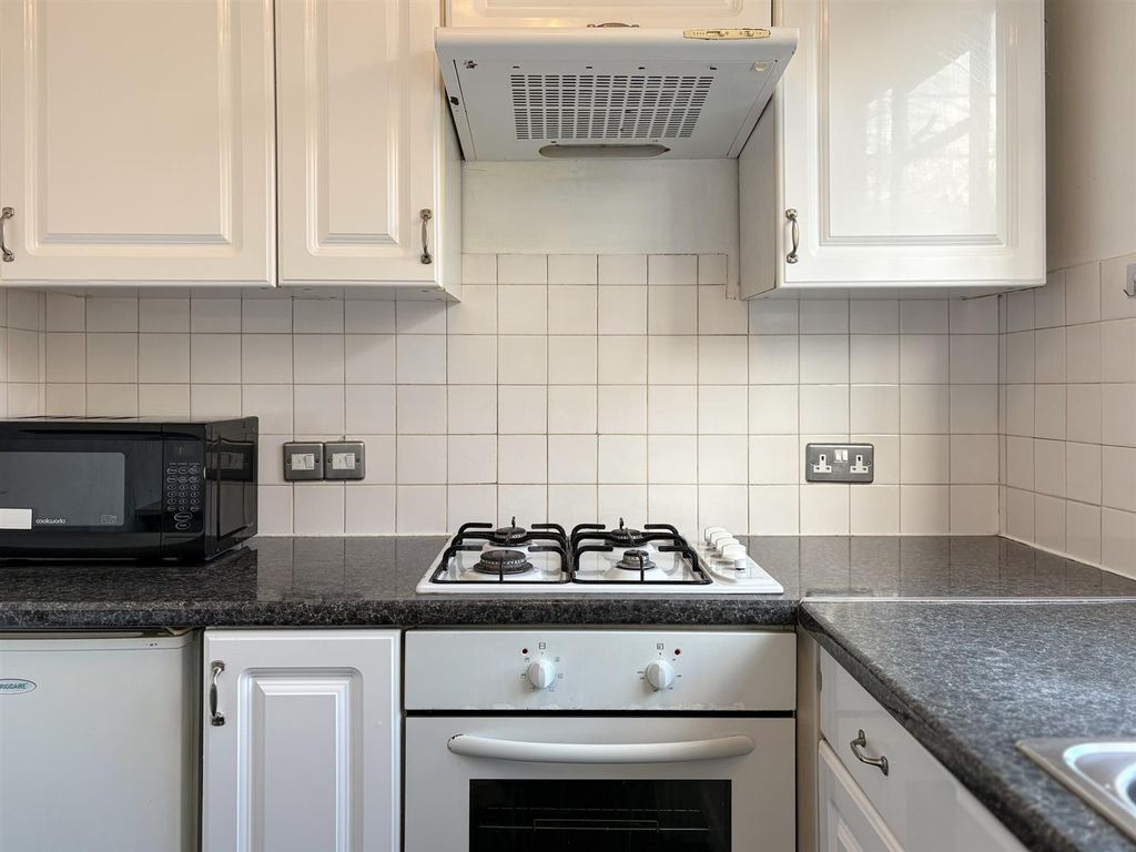 Property photo 2 of 14 6842Ccf0E2F1ce4Fe8223919_5B0B27d86Bf550146A3578Ff7