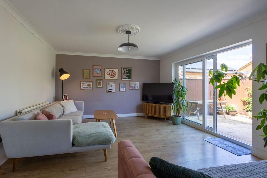 Property photo 2 of 28 Living Room Pic 2.Jpg