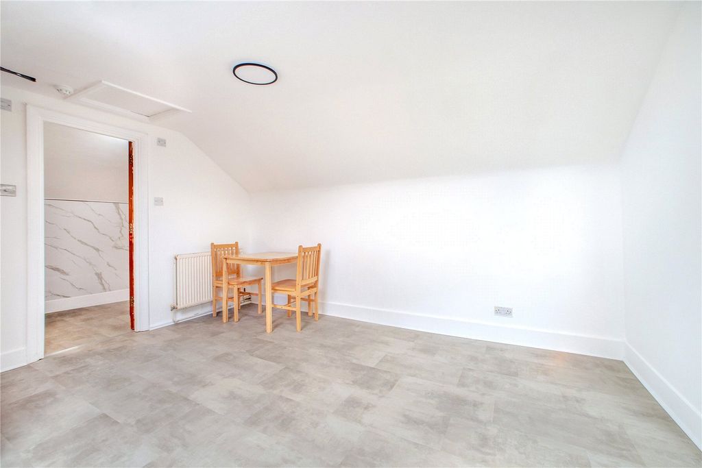 Property photo 2 of 13 Picture No. 08