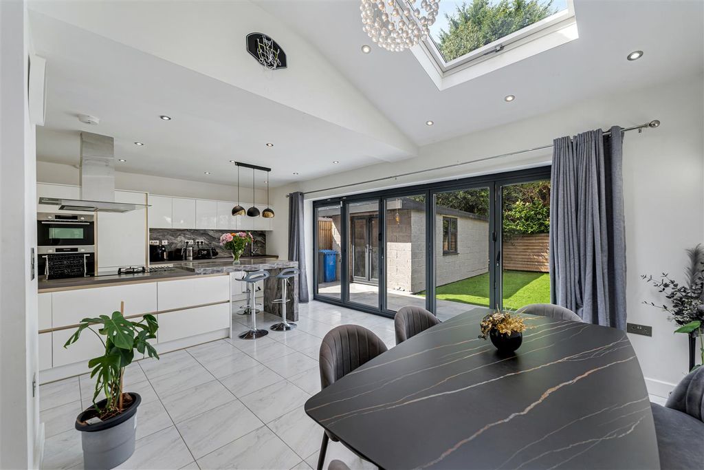 Property photo 3 of 42 Image 3