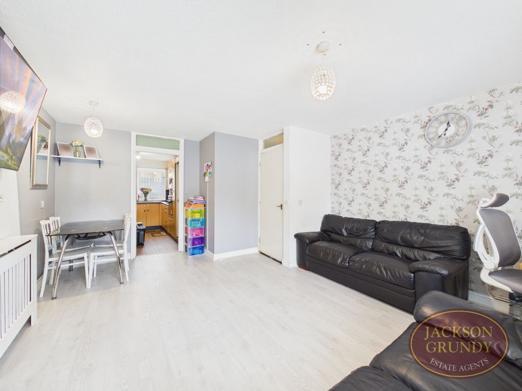 Property photo 3 of 15 Micklewell Lane